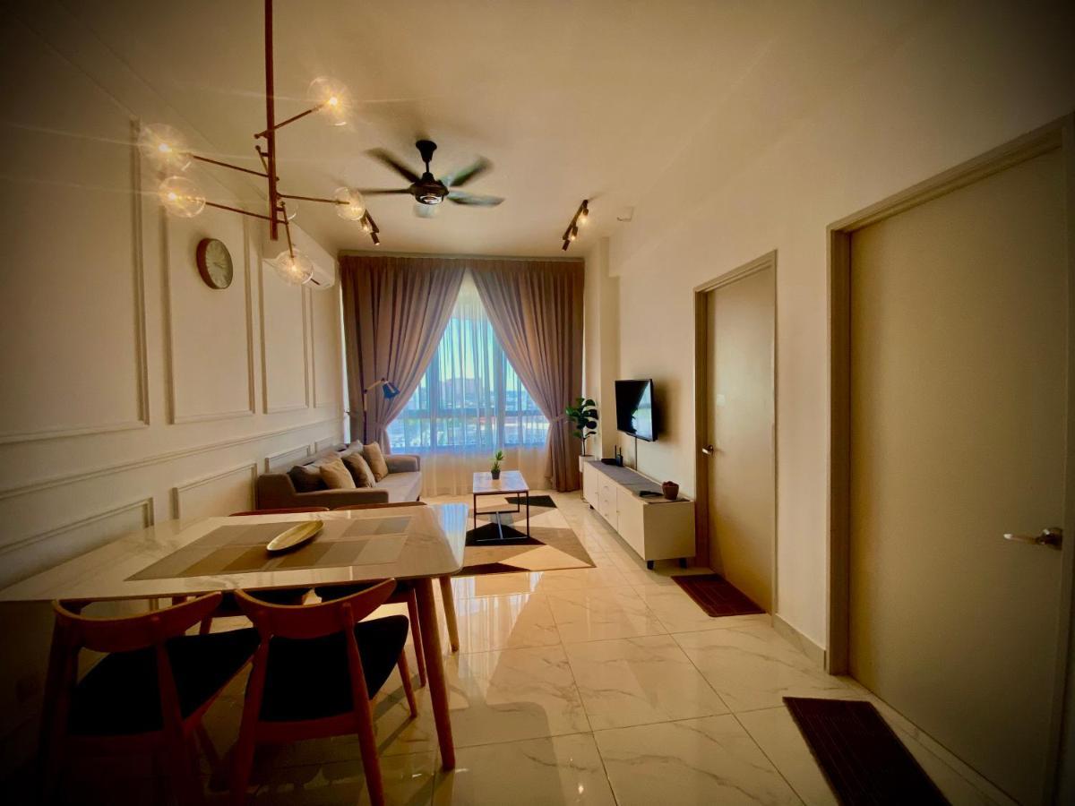 Jsadli Suite Troika Residence Kota Bharu Exterior foto
