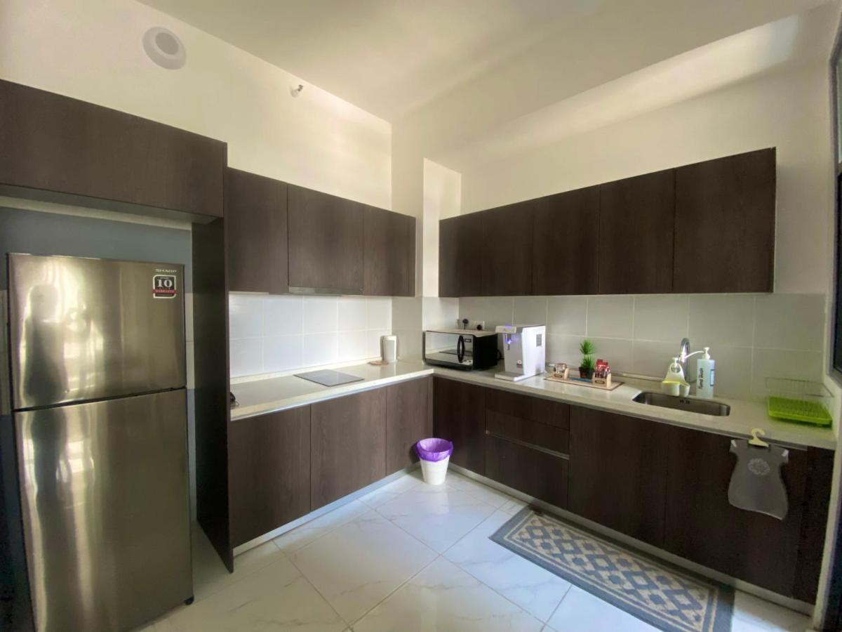 Jsadli Suite Troika Residence Kota Bharu Exterior foto